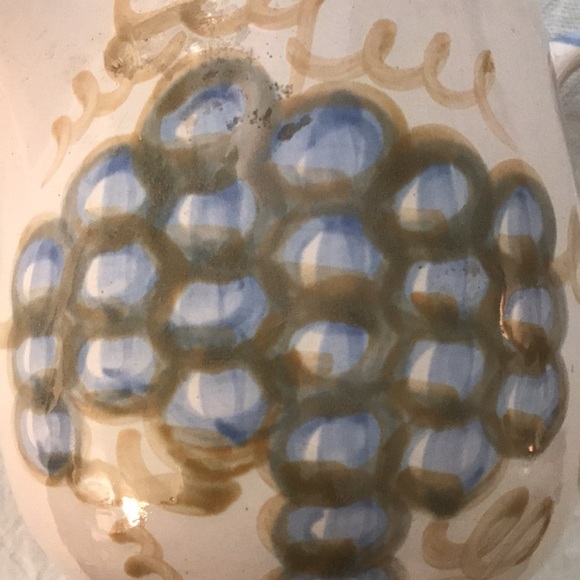 Vintage Louisville Stoneware Co. Pottery Pitcher Grapes & Vines Handle - Picture 2 of 15